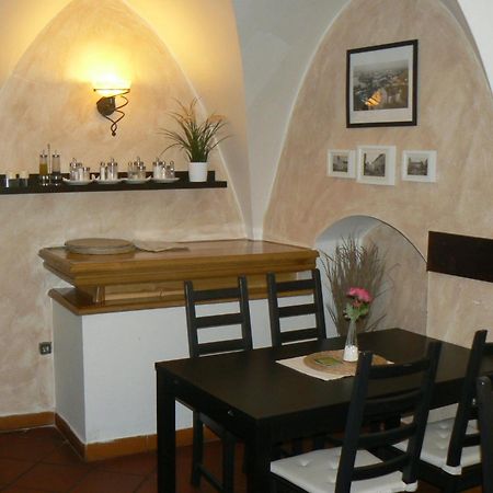 Penzion A Restaurace Modra Ruze ターボル エクステリア 写真